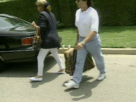 kardashian louis vuitton bag oj|oj simpson suitcase controversy.